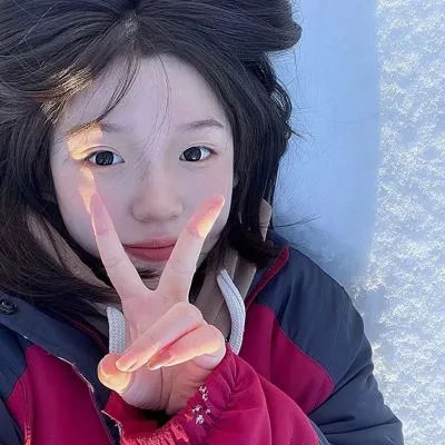 穿越荒年带女儿发家致富